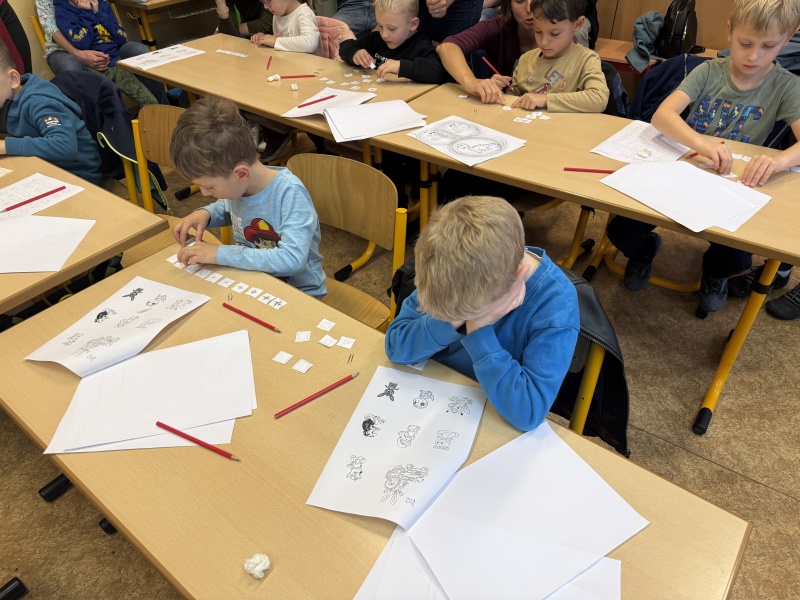 2EE32CA0-4A57-4C9B-B2C9-7499C530DA64