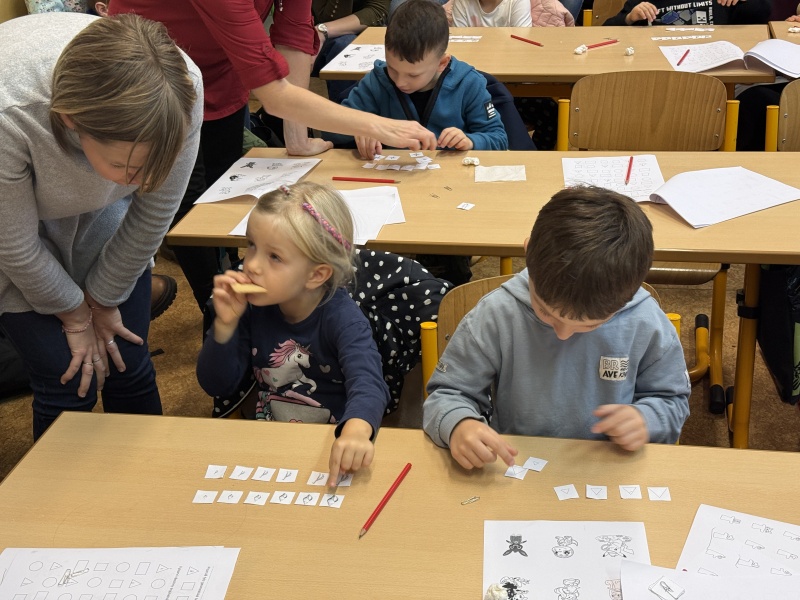 9BB3DEC0-FF43-4E14-B4C4-8D2C62054722