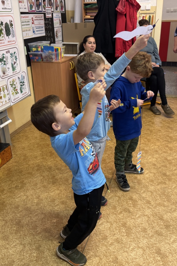 C9E8C28E-68A6-4DE7-A016-26BCDCD5CE72